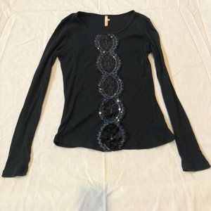 ME & KO Long Sleeve Shirt Size Medium